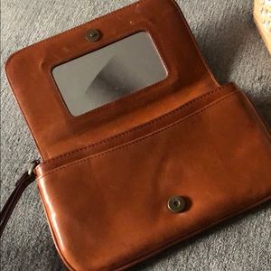 Cole Hahn wristlet